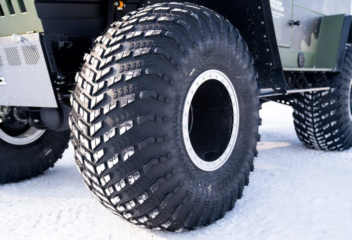Запасть Шина SEVER TRUCKS 1300-600-21